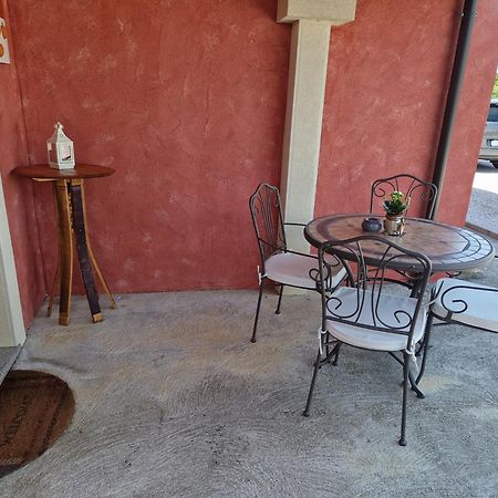 Wine & Apartment Vinales Koper Bagian luar foto