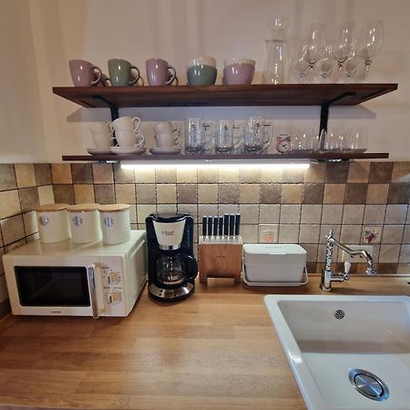 Wine & Apartment Vinales Koper Bagian luar foto