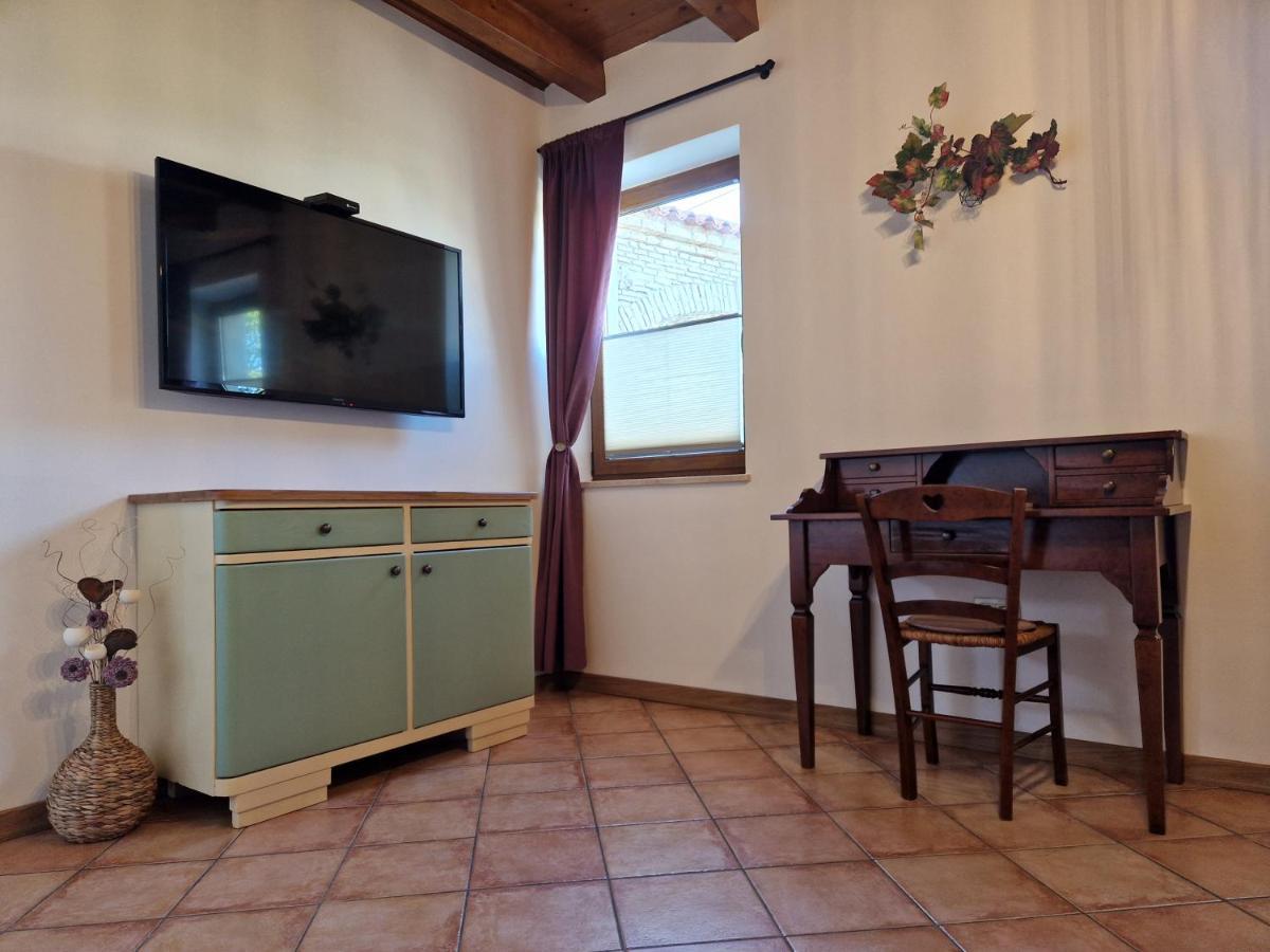 Wine & Apartment Vinales Koper Bagian luar foto