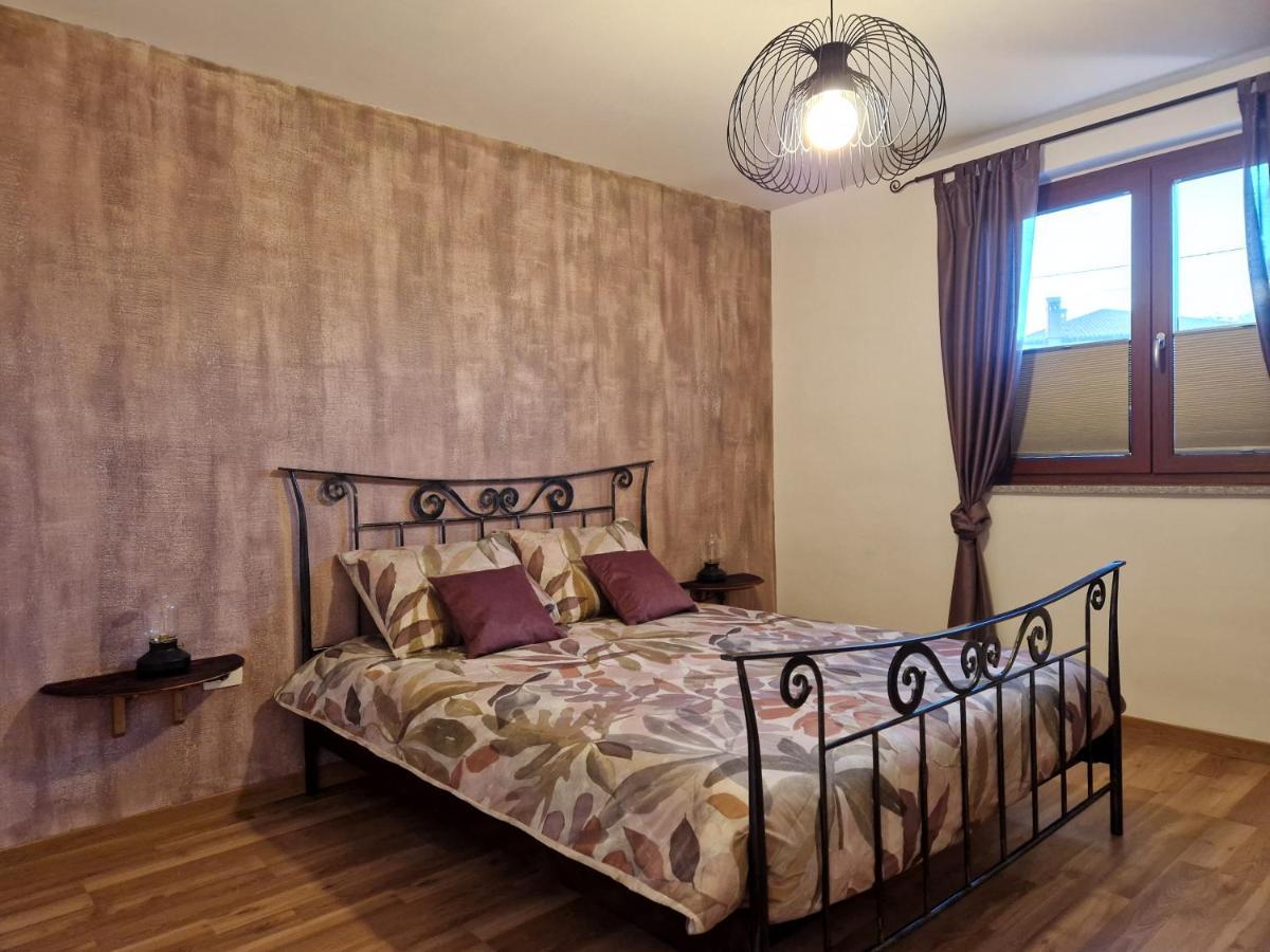 Wine & Apartment Vinales Koper Bagian luar foto