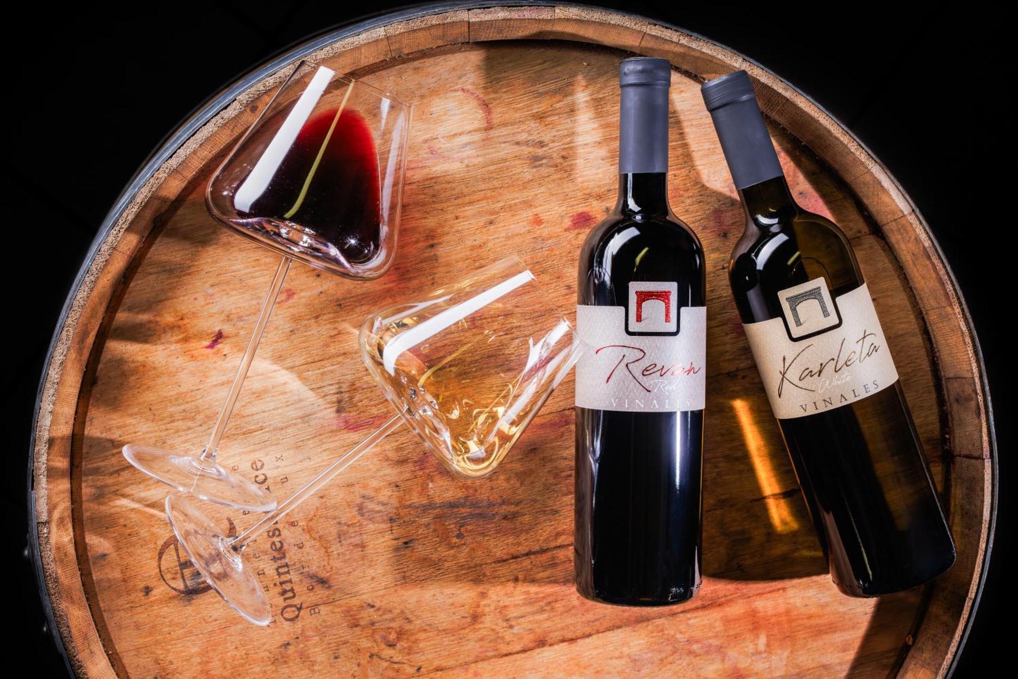 Wine & Apartment Vinales Koper Bagian luar foto