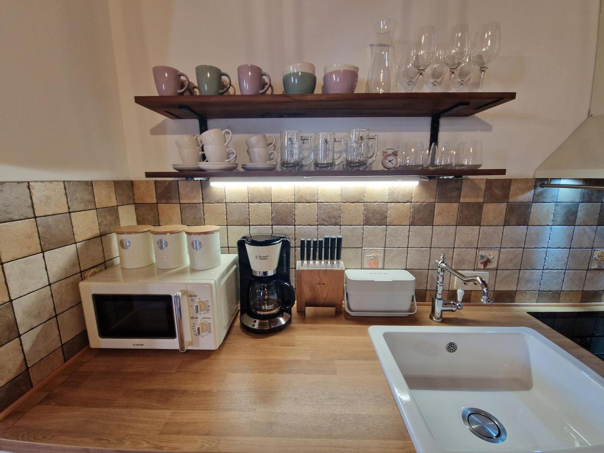 Wine & Apartment Vinales Koper Bagian luar foto