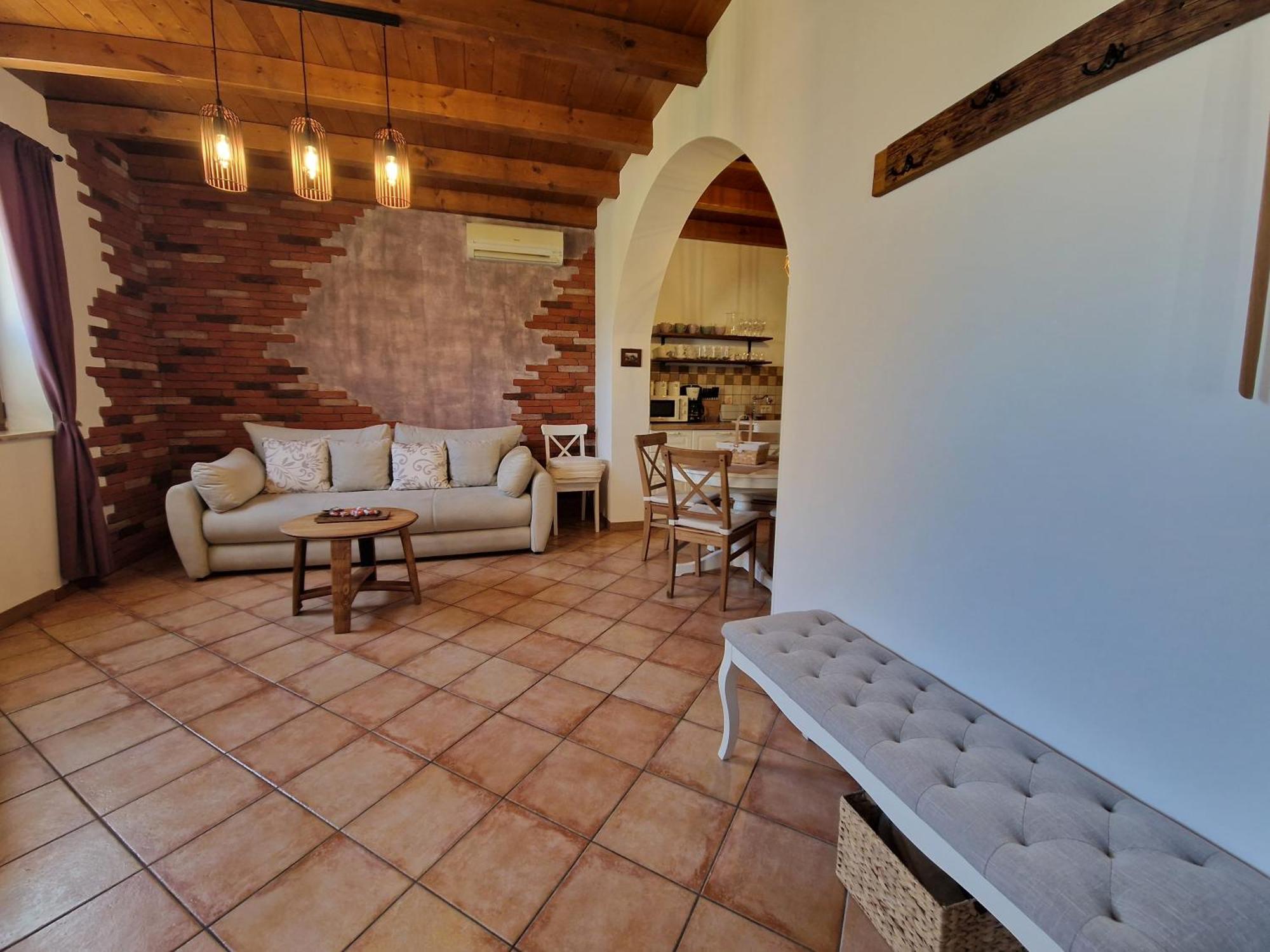 Wine & Apartment Vinales Koper Bagian luar foto